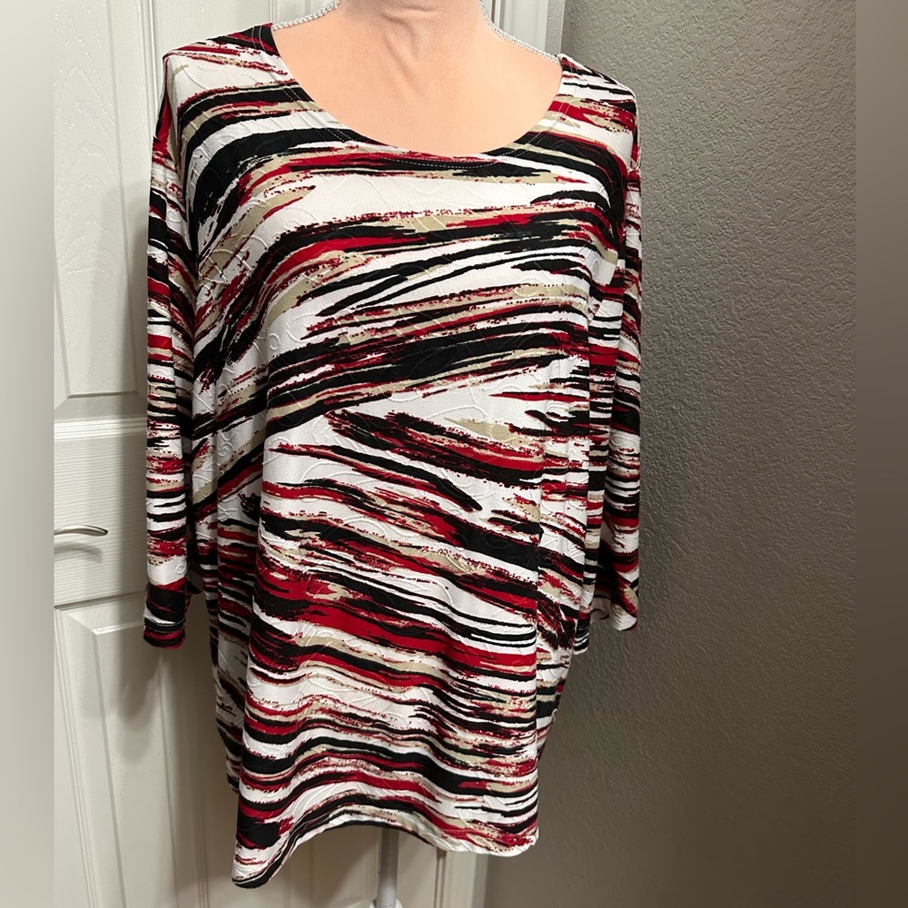 Abstract Textured Top